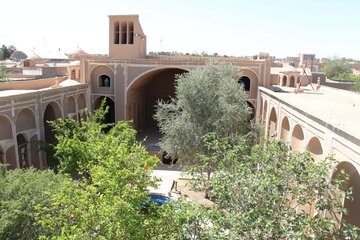 La maison historique Salar à Meybod