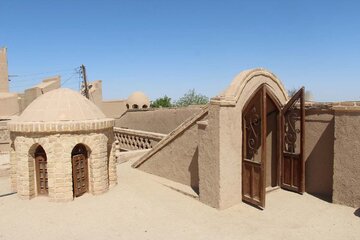 La maison historique Salar à Meybod