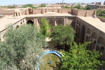 La maison historique Salar à Meybod