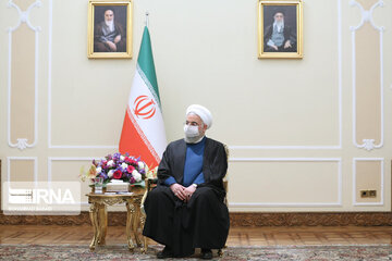 En image, le Chef de la diplomatie russe reçu par le Président Rohani et son homologue iranien