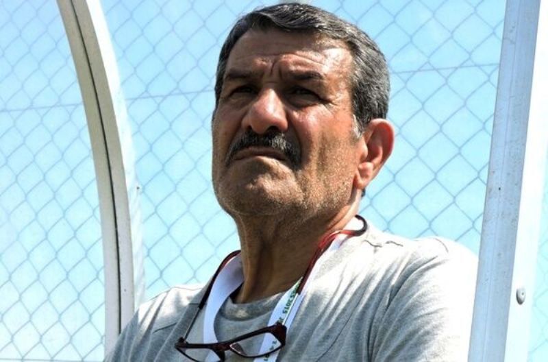 پیشکسوت استقلال: در ۲۸ سالگی کفش‌هایم را آویزان کردم