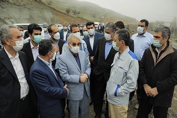 معاون رییس جمهوری و وزیر راه از آزاد راه تهران‌-‌شمال بازدید کردند