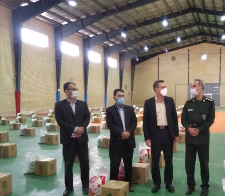 فرمانده بسیج خمین: ۱۶ هزاربسته معیشتی توزیع شد