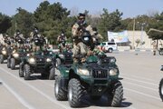 رژه خودرویی روز ارتش در کرمان برگزار شد