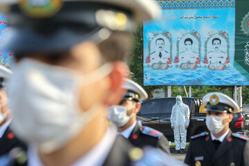 رژه روز ارتش در رشت‎