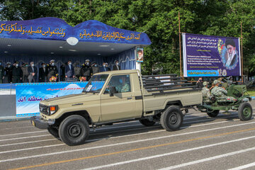 رژه روز ارتش در رشت‎