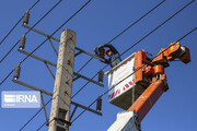 بهسازی شبکه برق ۳۲ روستای بروجرد در حال انجام است