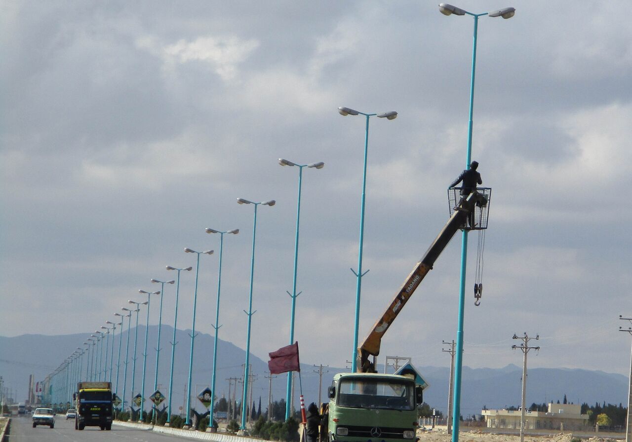 ۲ هزار لامپ کم‌مصرف در شبکه روشنایی معابر زنجان نصب می‌شود