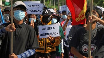 افزایش فشار نظامیان به معترضان در میانمار
