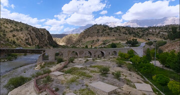 Le pont historique de Pataveh, un héritage de l'époque safavide