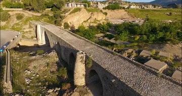 Le pont historique de Pataveh, un héritage de l'époque safavide