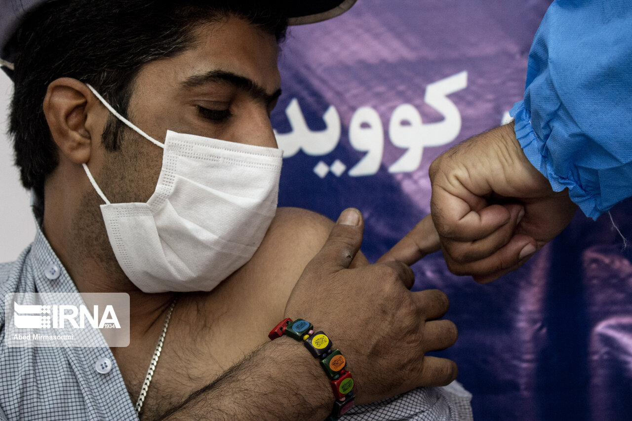 مرحله دوم واکسیناسیون پاکبانان شهر همدان علیه کرونا انجام شد