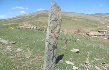 آرامستان تاریخی روستایی "خرخره" بوکان  چشم انتظار ثبت ملی