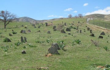 آرامستان تاریخی روستایی "خرخره" بوکان  چشم انتظار ثبت ملی