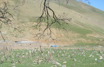 آرامستان تاریخی روستایی "خرخره" بوکان  چشم انتظار ثبت ملی