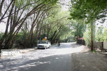 Goldasht Valley; Tourist resort in Iran's Borujerd