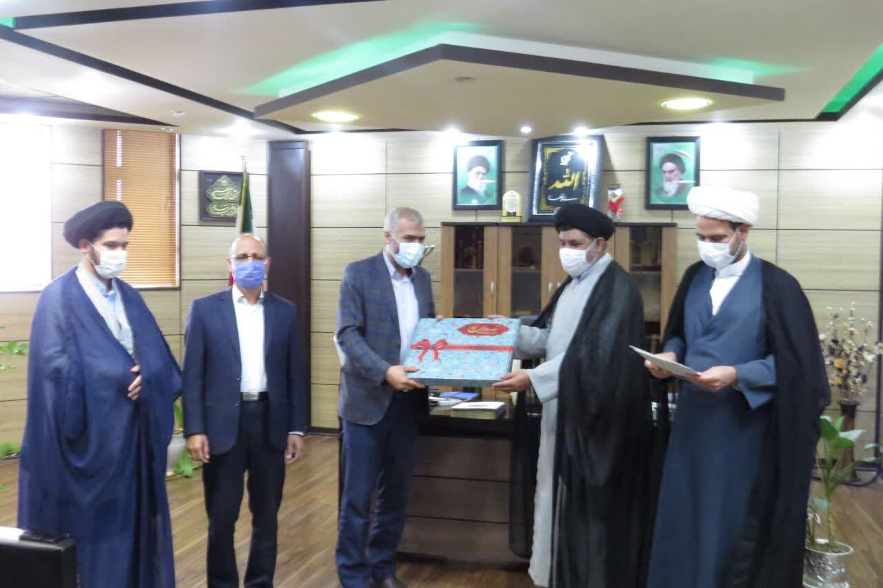 رییس ستاد اقامه نماز یزد:  فعالیت‌های فرهنگی موجب اصلاح زندانیان میشود