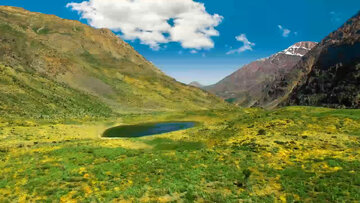 Le lac Kouh Gol dans la province de Kohguiluyeh et BoyerAhmad