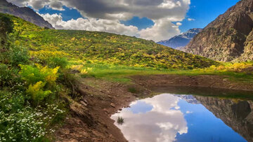 Le lac Kouh Gol dans la province de Kohguiluyeh et BoyerAhmad