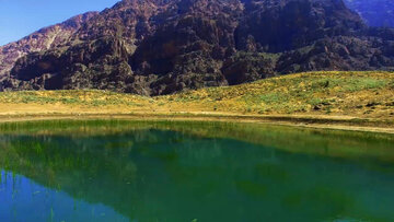 Le lac Kouh Gol dans la province de Kohguiluyeh et BoyerAhmad