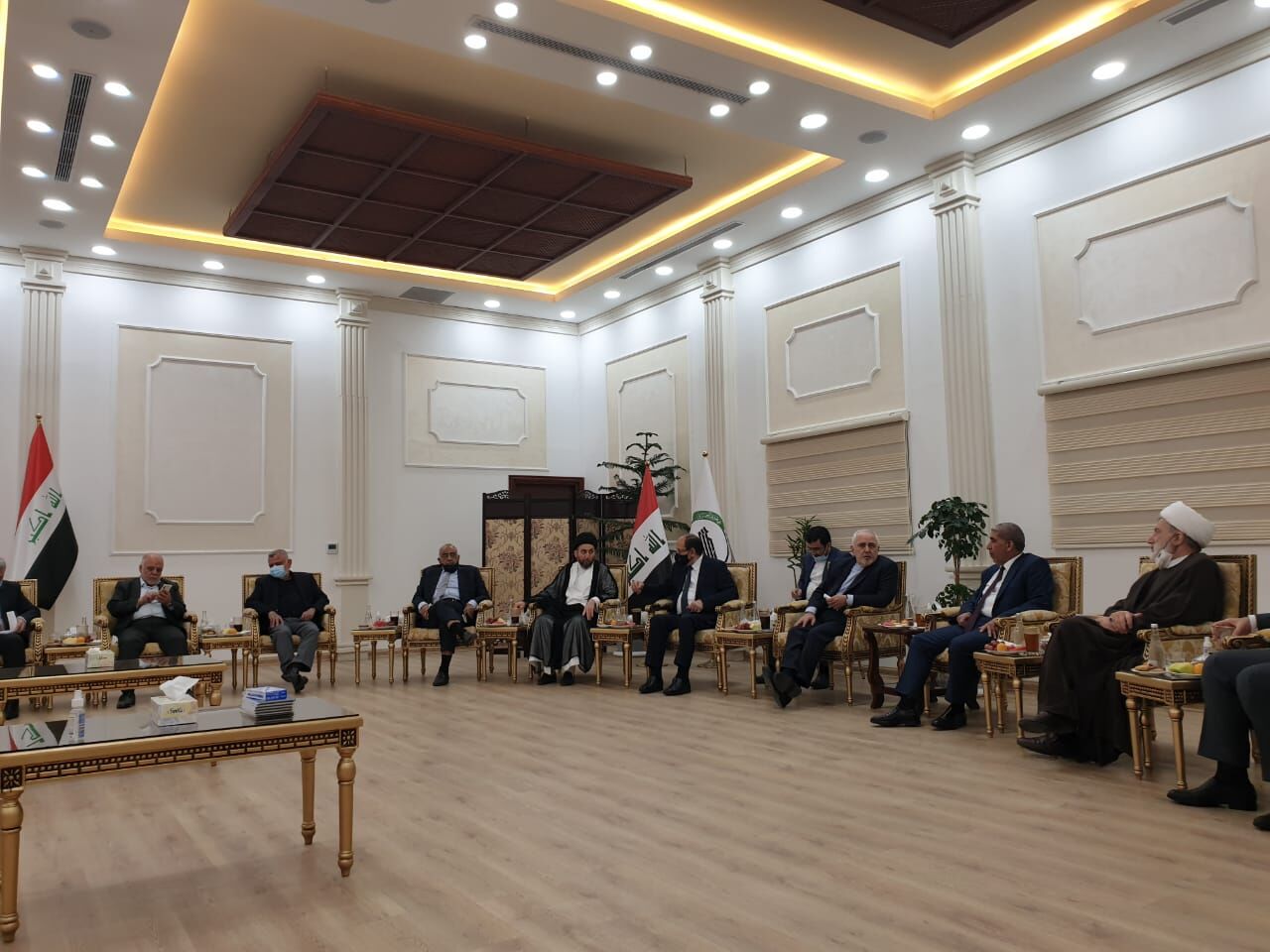 ظریف با شخصیت‌های برجسته سیاسی شیعه عراق دیدار کرد