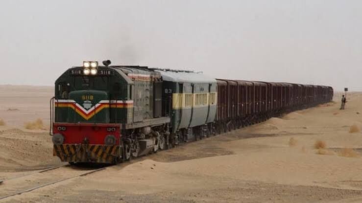 Six bogies of Iran-Pakistan cargo train derail in Balochistan