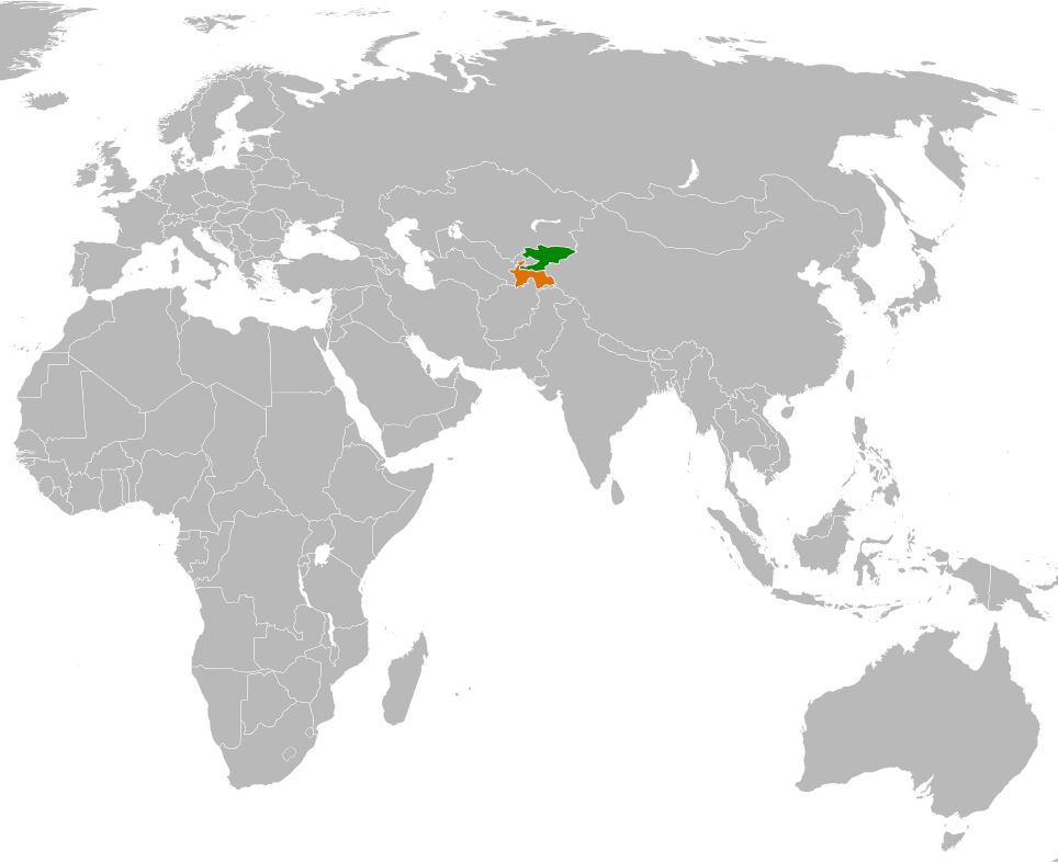 کشته شدگان قرقیزستان در درگیری مرزی با تاجیکستان به ۱۳ تن رسید