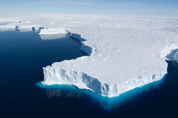 ذوب یخ‌های قطب جنوب سطح آب دریاها را تا ۵۸ متر بالا می‌آورد