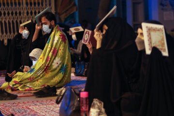 مراسم احیاء شب بیست و سوم ماه رمضان در امامزاده  عبدالله وآمنه خاتون