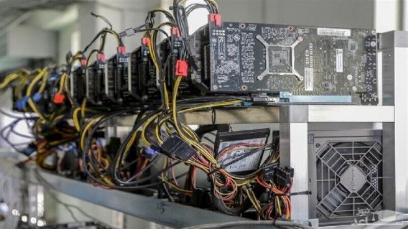 پلیس سرخه ۲۰ دستگاه استخراج ارز دیجیتال کشف کرد