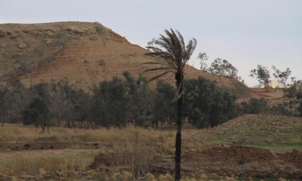 سرعت وزش باد در قصرشیرین به مرز ۷۰ کیلومتر رسید