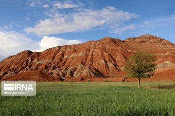 Las montañas de Aladaghlar, en Zanyán  
