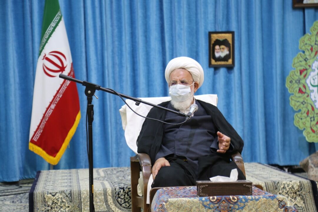 امام جمعه یزد: تبلیغات دینی در بسیج فراگیر شود