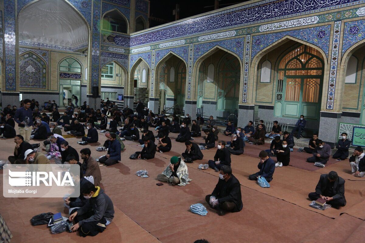 نماز عید فطر در ابرکوه ومهردشت برگزار میشود نماز عید فطر در ابرکوه ومهردشت برگزار میشود