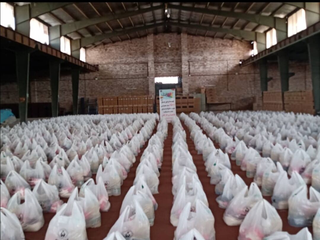 مدیرکل کمیته امداد: ۱۵۰۰سبد معیشتی بین نیازمندان کرمانی توزیع شد 