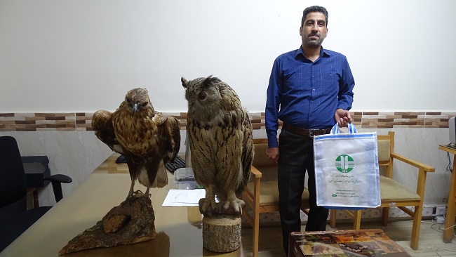 ۲ بهله پرنده تاکسیدرمی شده به موزه تاریخ طبیعی زنجان اهدا شد