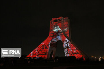 La tour Azadi s'illumine en vidéo-mapping pour rendre hommage aux martyrs afghans