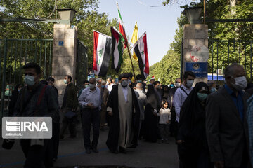 Worshipers in Tehran stage rally in support for Palestine