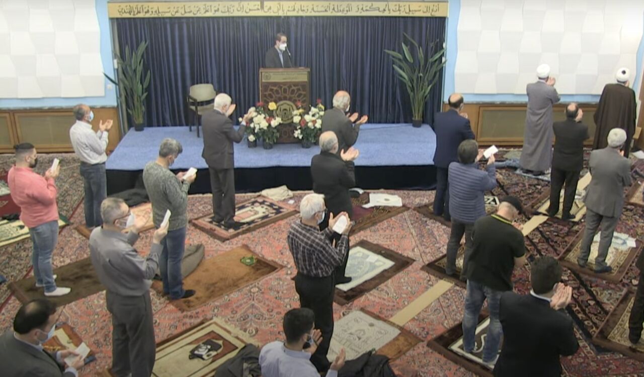 برگزاری آیین نماز عید فطر در مرکز اسلامی هامبورگ با رعایت اصول بهداشتی
