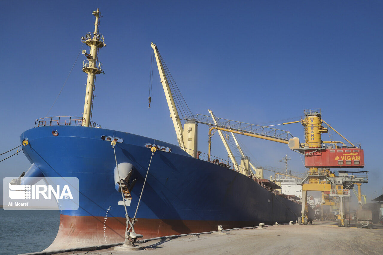 ابتلای ۲ سرنشین برزیلی یک کشتی به کرونا در بندر امام تایید شد