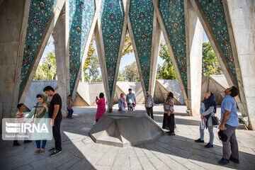 28 de Ordibehesht, Día Nacional de Jayyam Neishaburi, gran poeta y científico iraní