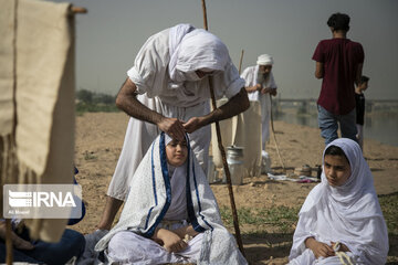 Le baptême des Mandéens au bord de la rivière Karoun (sud-ouest d'Iran)