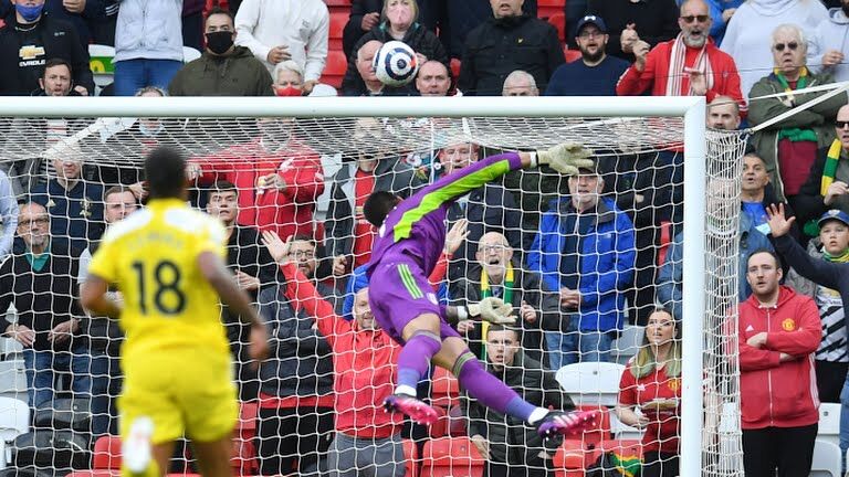 منچستریونایتد از پس حریف سقوط کرده برنیامد