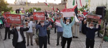 سمنانی ها با مشت های گره کرده فریاد حمایت از فلسطینیان سر دادند
