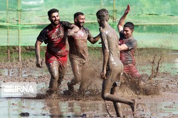 Le football dans la rizière (nord d'Iran)