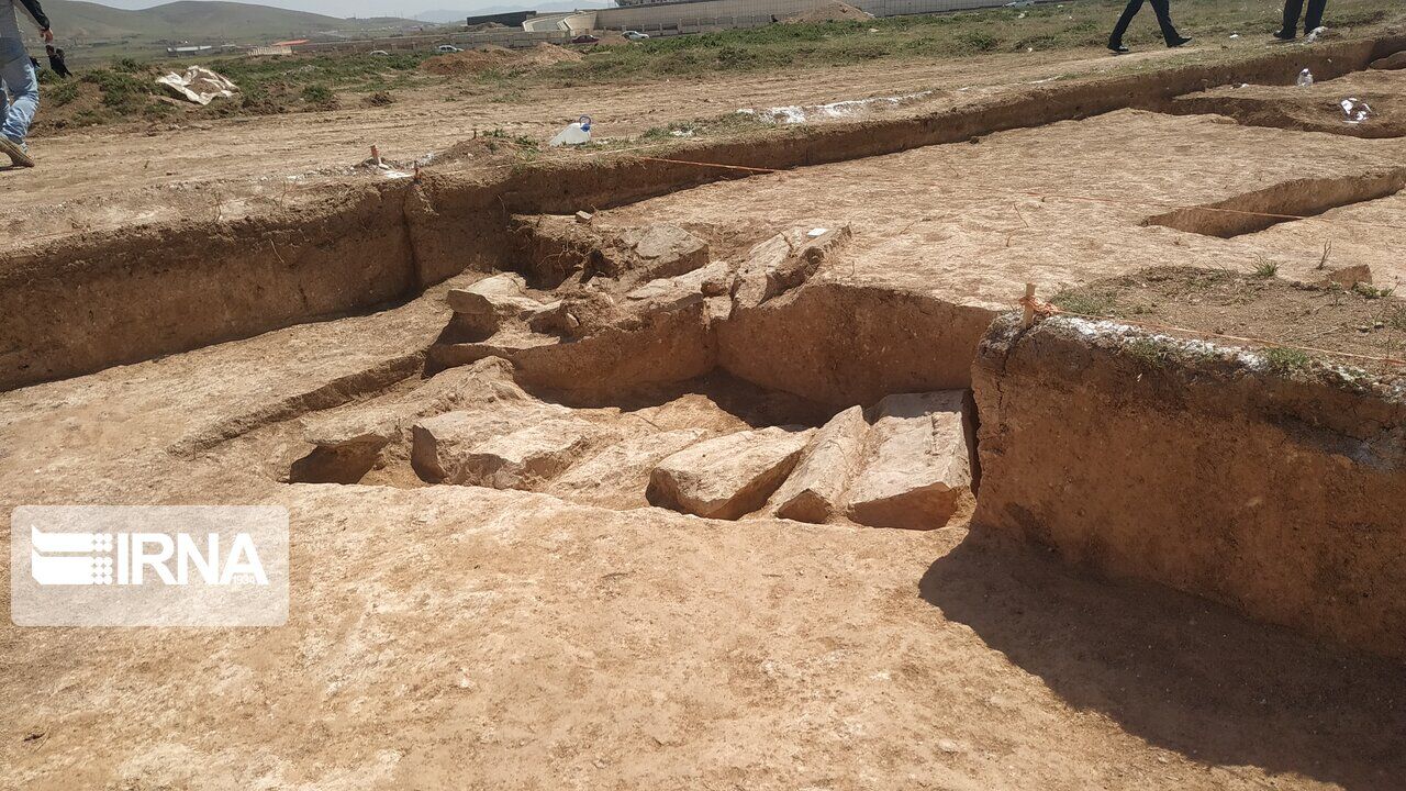 4,000-year cemetery in west of Iran