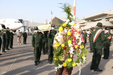 استقبال از پیکر 2 شهید گمنام در بندرعباس