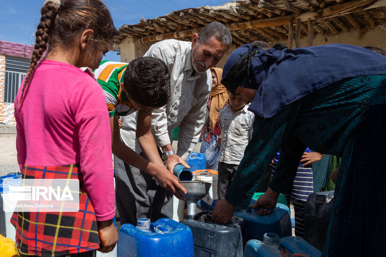 آب آشامیدنی۱۱ روستای فاروج خراسان شمالی با تانکر تامین می‌شود