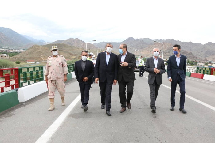 وزیر راه و شهرسازی از پایانه مرزی نوردوز بازدید کرد