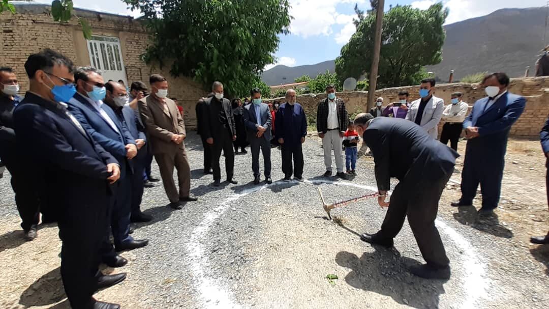 عملیات اجرایی ۲ مدرسه روستایی در خنداب کلید خورد
